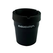 [1040] CENICERO SQUADAFUM PARA EL AUTO